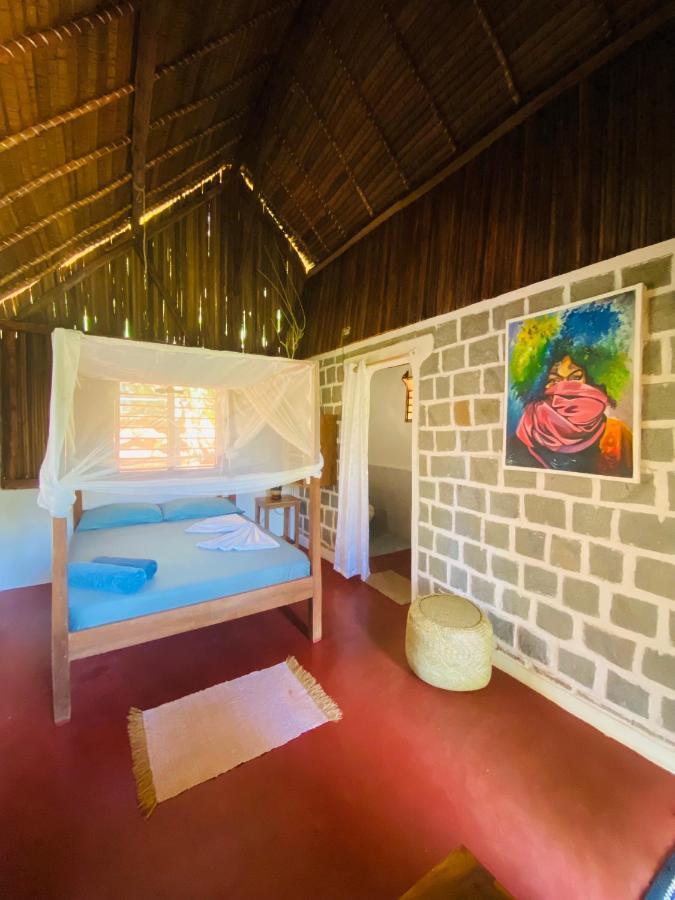 Tamarin Lodge Ампангоринана Экстерьер фото