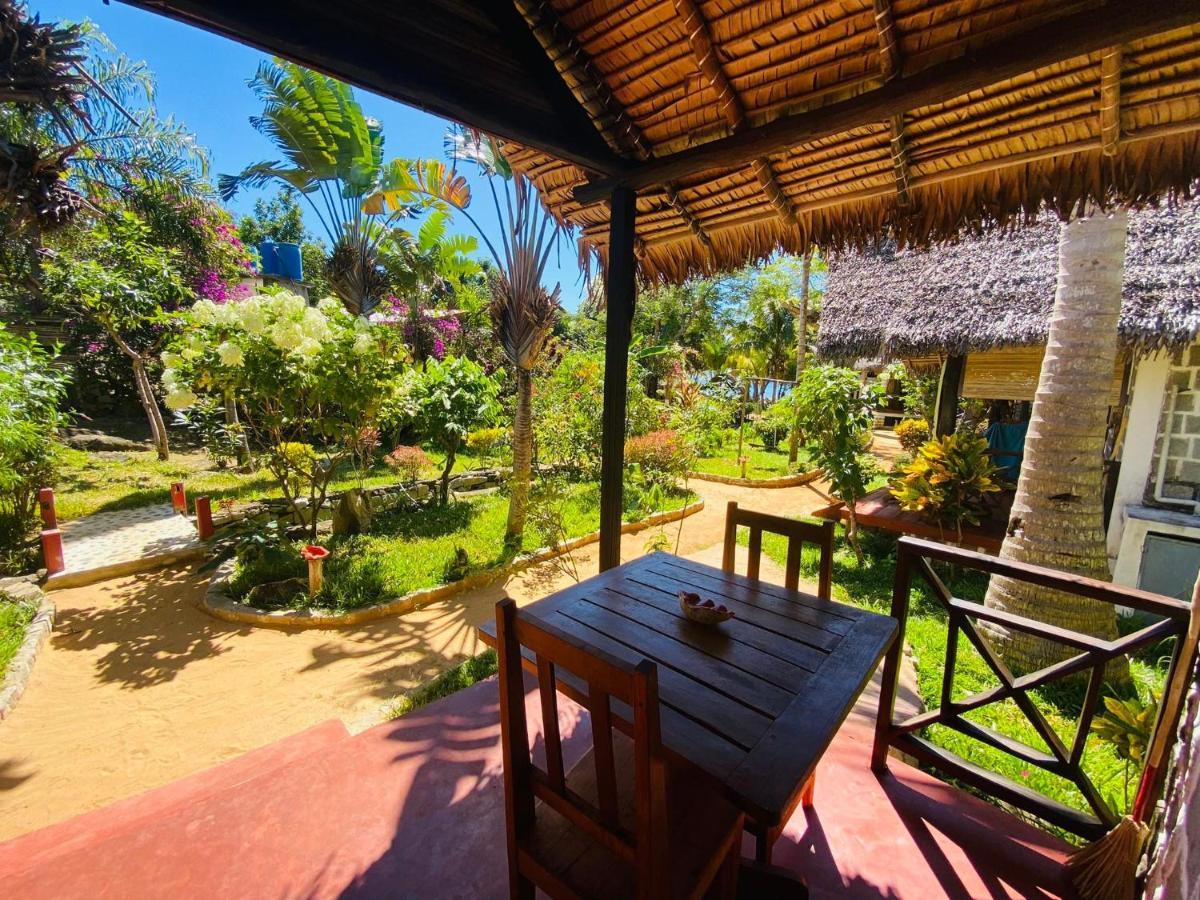 Tamarin Lodge Ампангоринана Экстерьер фото