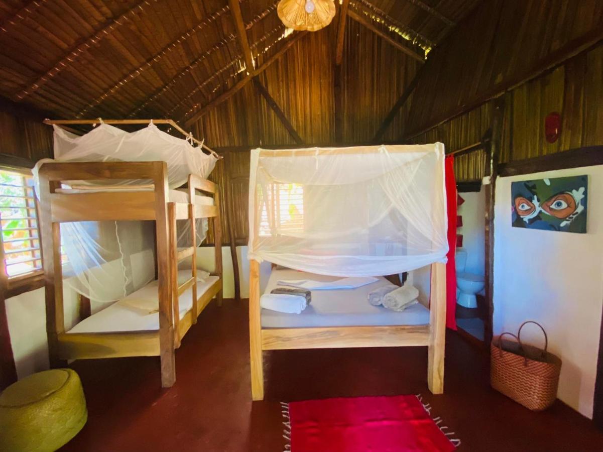 Tamarin Lodge Ампангоринана Экстерьер фото