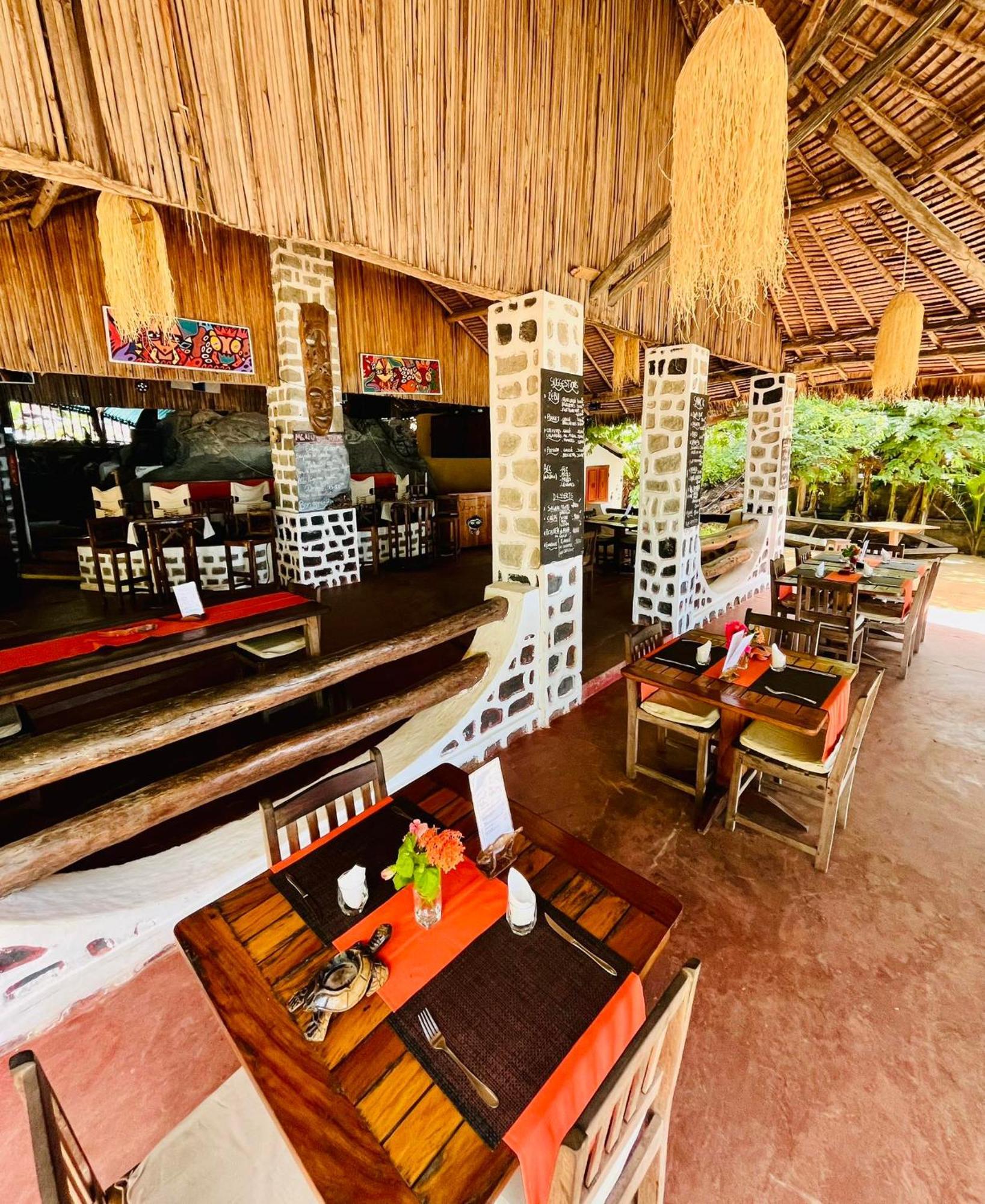 Tamarin Lodge Ампангоринана Экстерьер фото