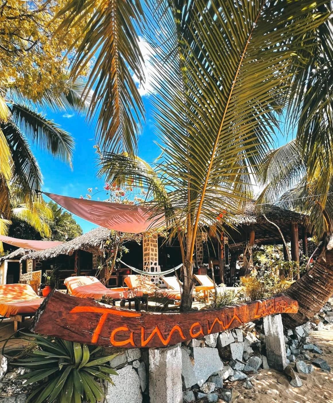 Tamarin Lodge Ампангоринана Экстерьер фото